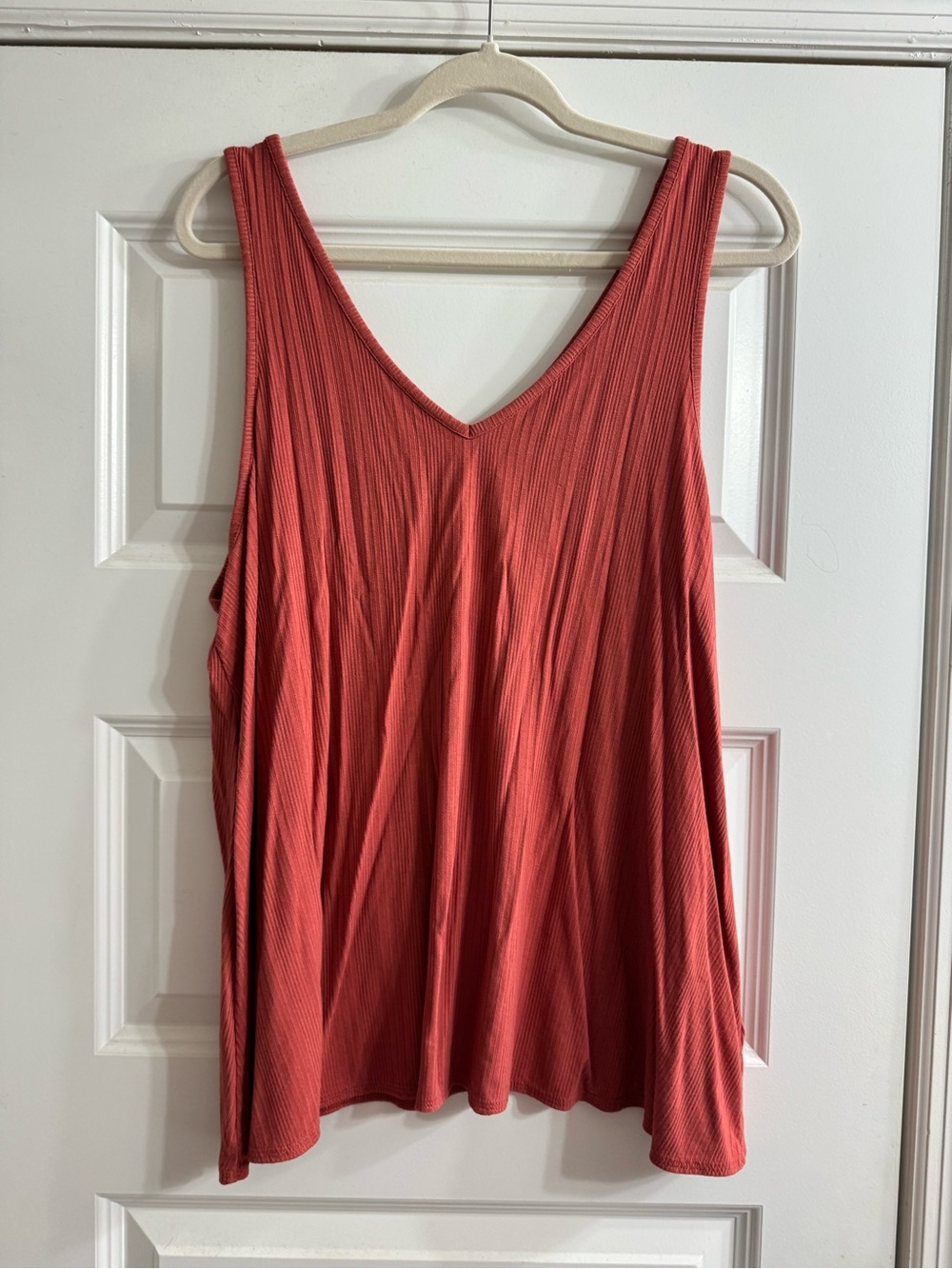 Old Navy Ribbed V-Neck Tank Top - Coral